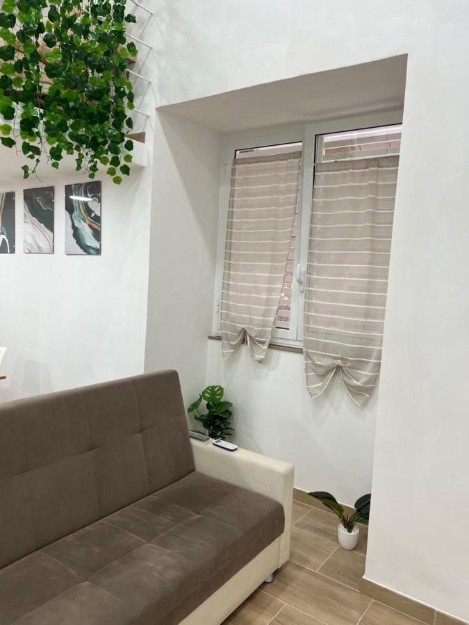 Appartement Moderno Nel Cuore Del Centro Storico Naples